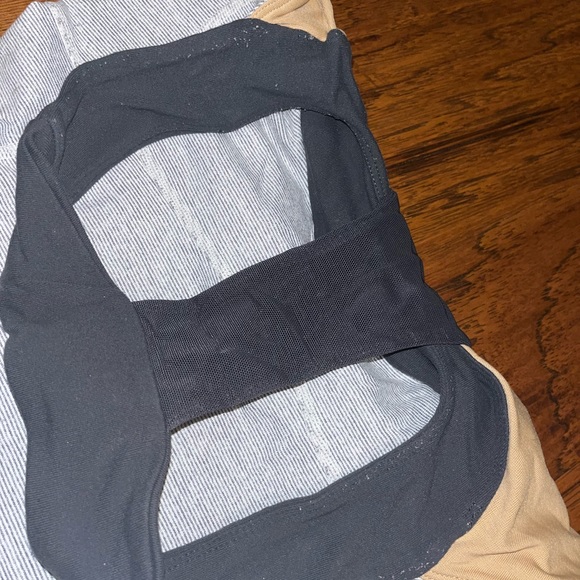 Lululemon tank - Picture 3 of 4